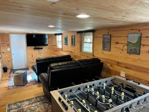 Ceilidh Cottage - Near Black Mountain & Walk to Montreat Hiking! House in Montreat