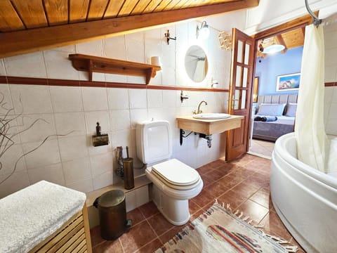 Toilet, Bathroom, Bath