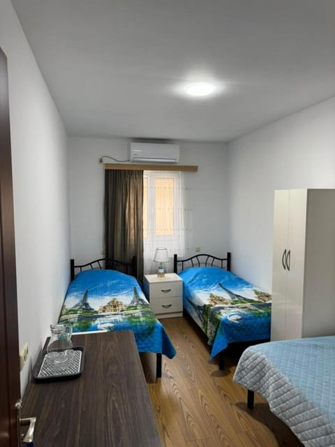 Bed, Photo of the whole room, Bedroom, air conditioner, air conditioner