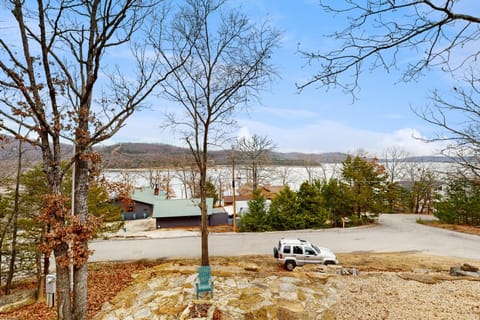 Beaver Lake Perch House in Beaver Lake