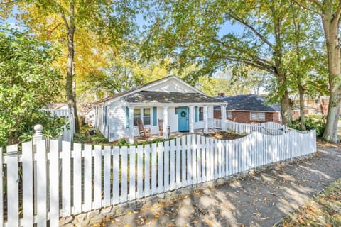 Day, Street view, Quiet street view