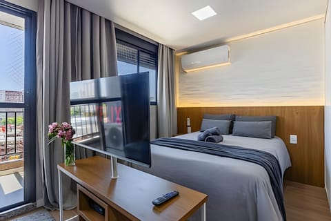 View (from property/room), Photo of the whole room, Bedroom
