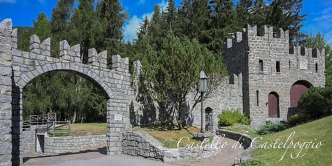 castelpoggio luxury apartment House in Ponte di Legno