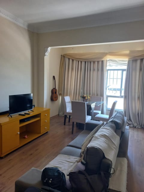 Communal lounge/ TV room, TV and multimedia, Living room