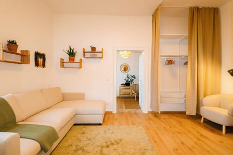 TV and multimedia, Living room, Bedroom, wardrobe