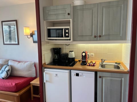 2 pièces pour 5 personnes, tout pédestre, pistes a 3mn, vue exceptionnelle Apartment in Isola