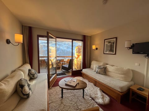 2 pièces pour 5 personnes, tout pédestre, pistes a 3mn, vue exceptionnelle Apartment in Isola