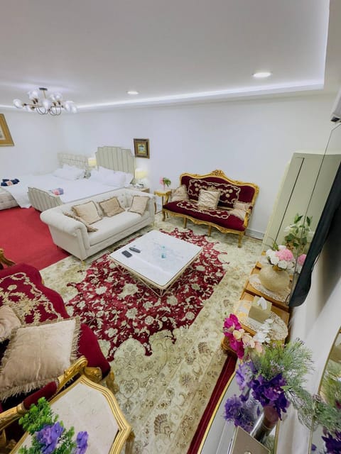 Home plus room 15 Bed and Breakfast in Abu Dhabi