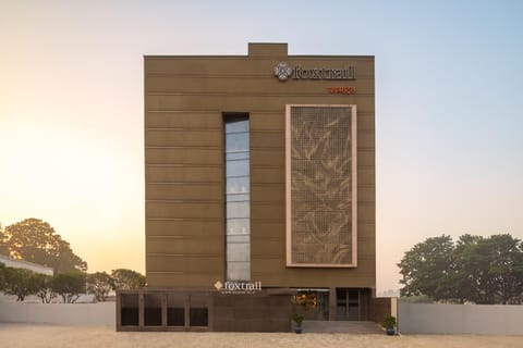 Property building, Parking