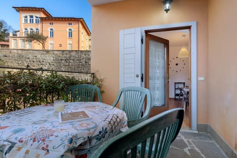 Torbole Lake View Retreat Apartment in Nago–Torbole