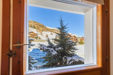Hostdomus - Shiny View Apartment in Sestriere