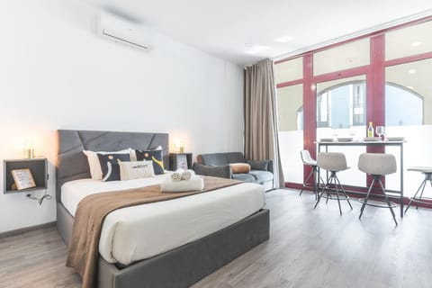 Bed, Bedroom