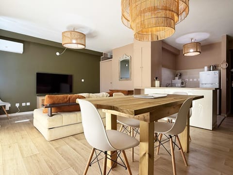 Living room, Decorative detail, kitchen
