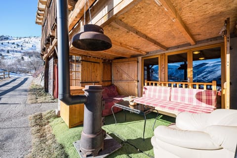 Property building, Living room