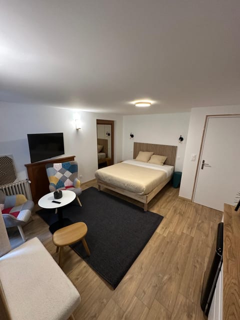Suite 1- La Petite Auberge Apartment in Langres