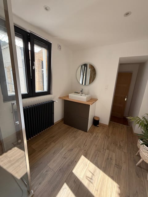 Suite 2- La Petite Auberge Apartment in Langres