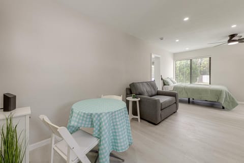 Flexible Family Living! Modern Pompano Beach Home House in Lighthouse Point