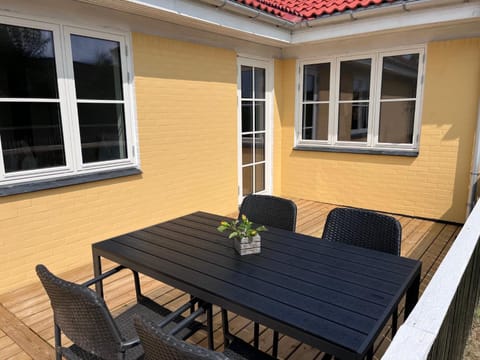 Garden, Balcony/Terrace