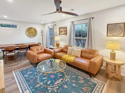 Hot Tub Screened Porch and Fenced Yard House in James Island