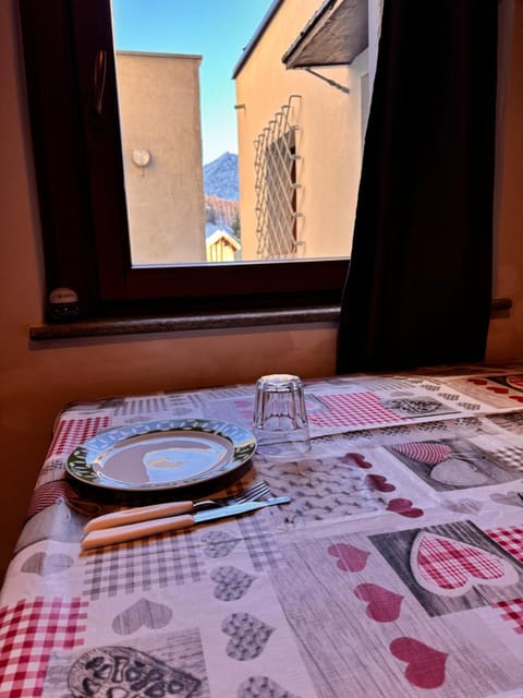 Bed, Day, Balcony/Terrace, Living room, Photo of the whole room, Dining area