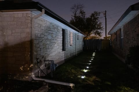 Property building, Facade/entrance, Night