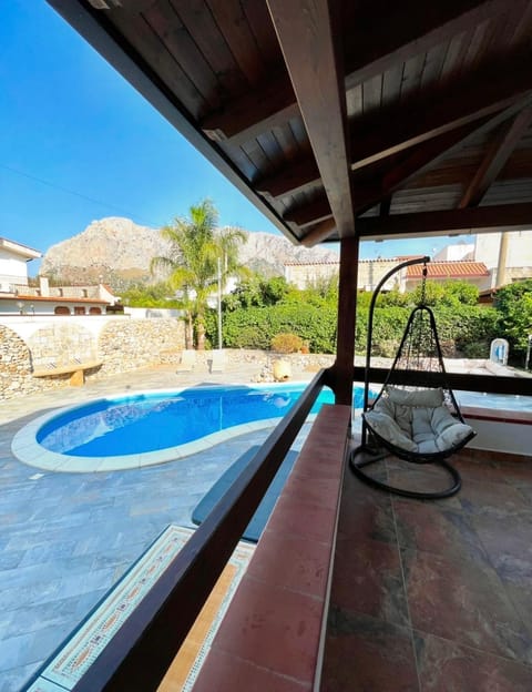 Natural landscape, Mountain view, Pool view, Swimming pool, Swimming pool, sunbed