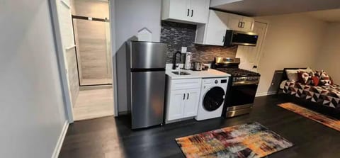 Private Cozy Modern Studio in Roswell Bed and Breakfast in Roswell