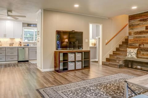 Santa Cruz Mountain Retreat Villa in Felton