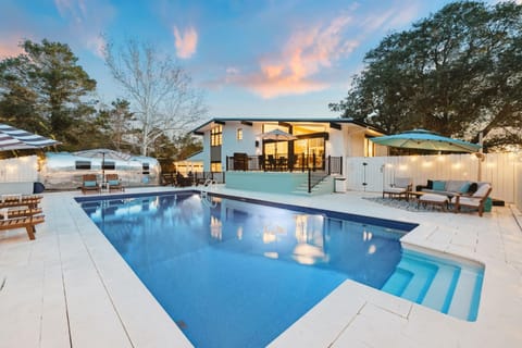 Patio, Swimming pool