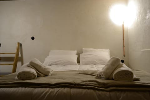 AMPELOPETRA - Slow Country Living House in North Macedonia