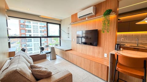 TV and multimedia, Living room, Dining area, air conditioner