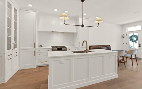 Luxury Living in downtown Grand Haven - Rooftop Deck House in Grand Haven