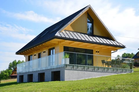 Property building, Spring, Day, Garden, Garden view, Mountain view