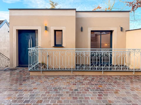 Inner courtyard view