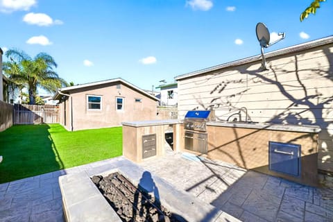 Patio, BBQ facilities, Garden, Seating area