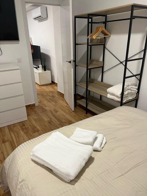 San Luis 26 deposito 300 Apartment in Madrid