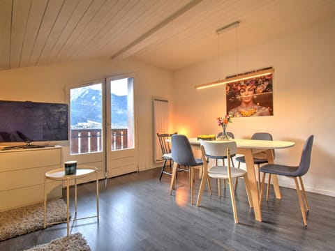 Appartement lumineux 2 pièces avec balcon et parking - FR-1-524-146 Apartment in Montriond