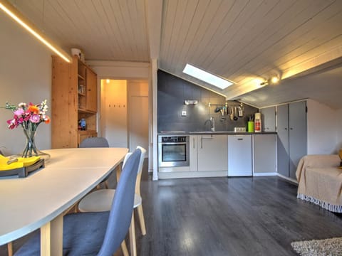 Appartement lumineux 2 pièces avec balcon et parking - FR-1-524-146 Apartment in Montriond