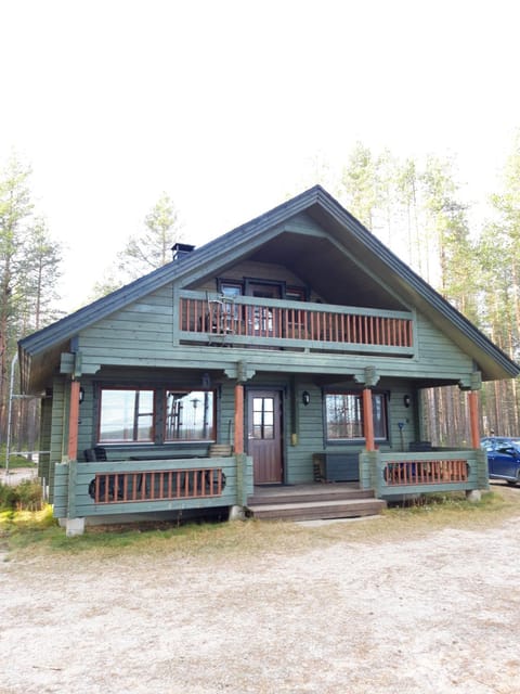 Vihreä Helmi Chalet in Lapland