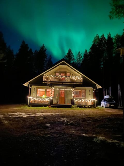 Vihreä Helmi Chalet in Lapland