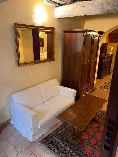 Living room, wardrobe
