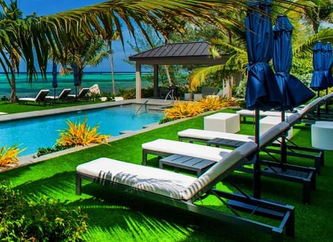 Natural landscape, Pool view, Sea view, Swimming pool, Swimming pool, sunbed