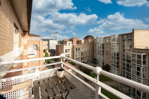 Property building, View (from property/room), Balcony/Terrace