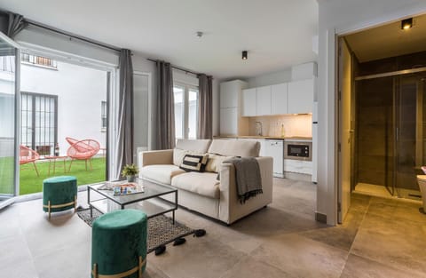 Kitchen or kitchenette, Living room
