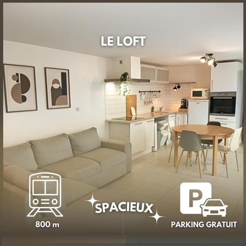 Communal lounge/ TV room, TV and multimedia, Kitchen or kitchenette, Living room, Seating area, Dining area, concierge
