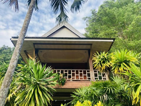 Pizza classic resort kohjum House in Krabi Changwat