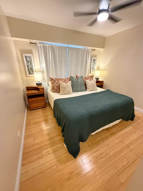 Premium 2-bedroom Condo in adorable Kona - Walk to Beaches Shops & Restaurants - Booking FAST Apartment in Holualoa