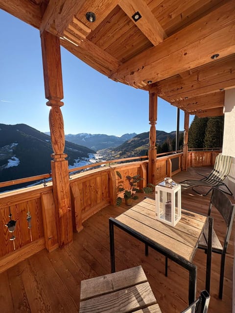 Natural landscape, View (from property/room), Balcony/Terrace, Mountain view