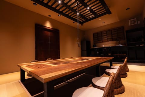 Living room, Dining area