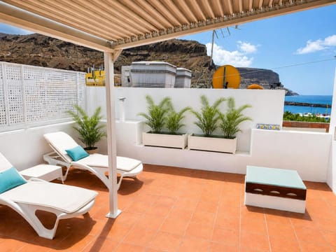 Solarium, Sea view, sunbed